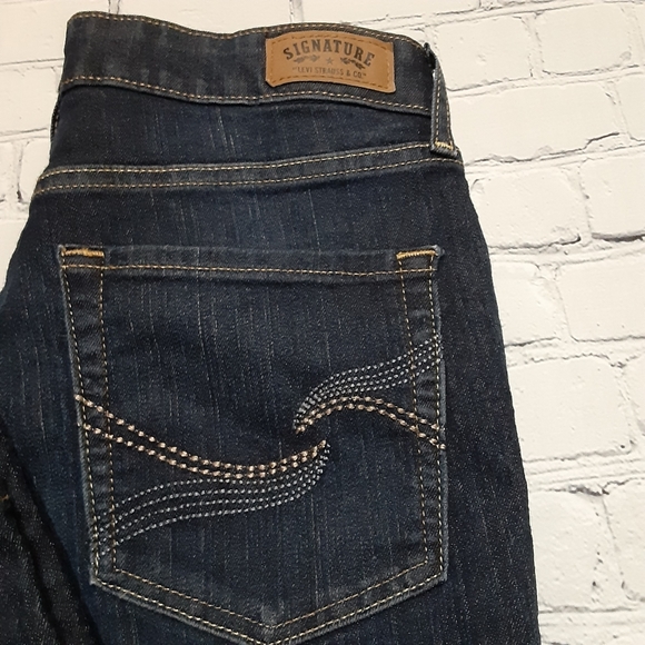 Levi's Signature Modern Bootcut Jeans Size 8 - Picture 3 of 7